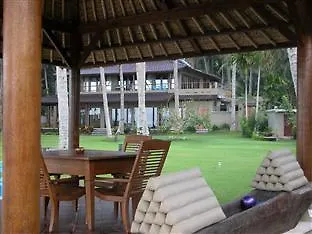 Beachfront Citakara Sari 4* Manggis (Bali)